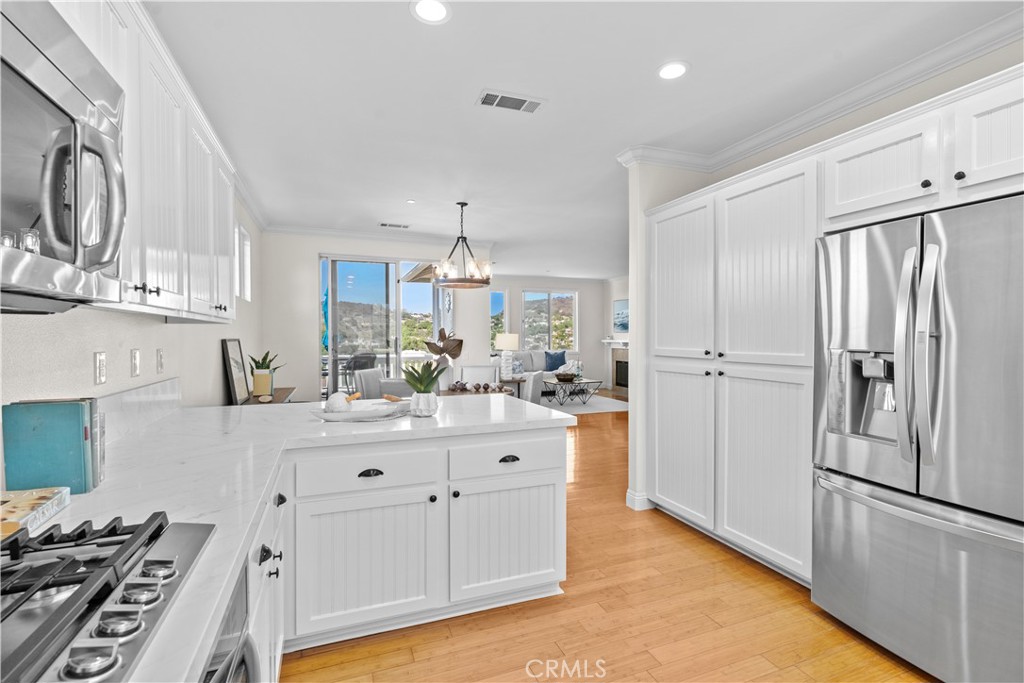 454 Camino Flora Vista