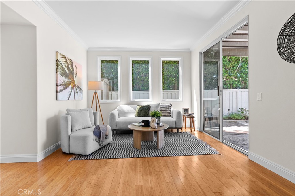 454 Camino Flora Vista