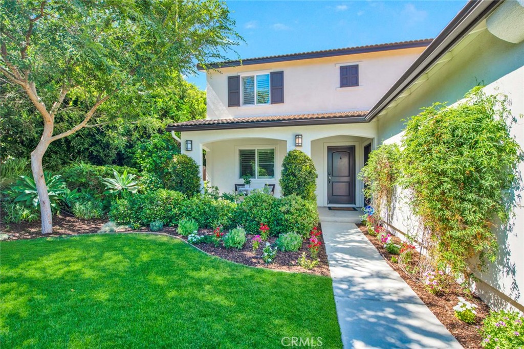 10385 Cresthaven Lane