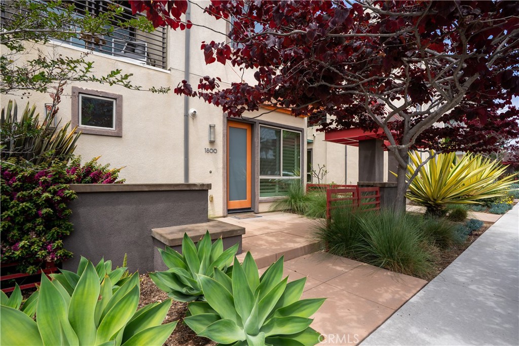 1800 Ocean Court