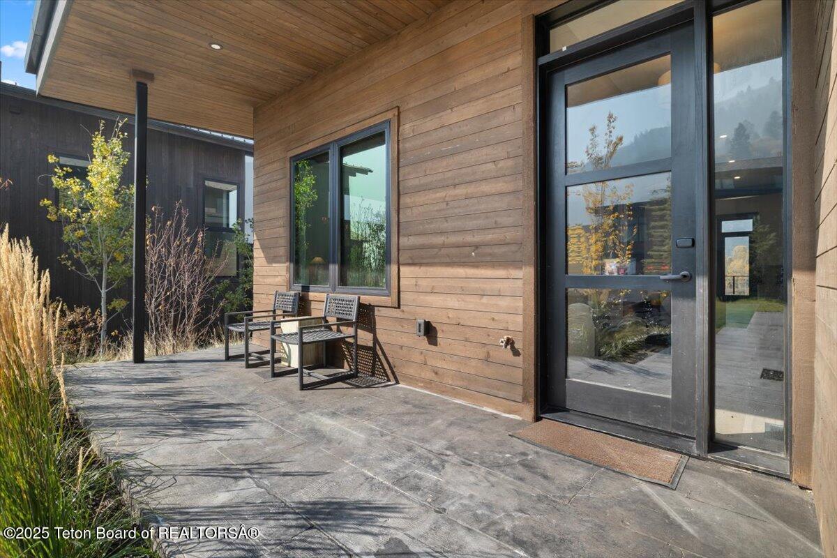 14125 DRAKE DRIVE