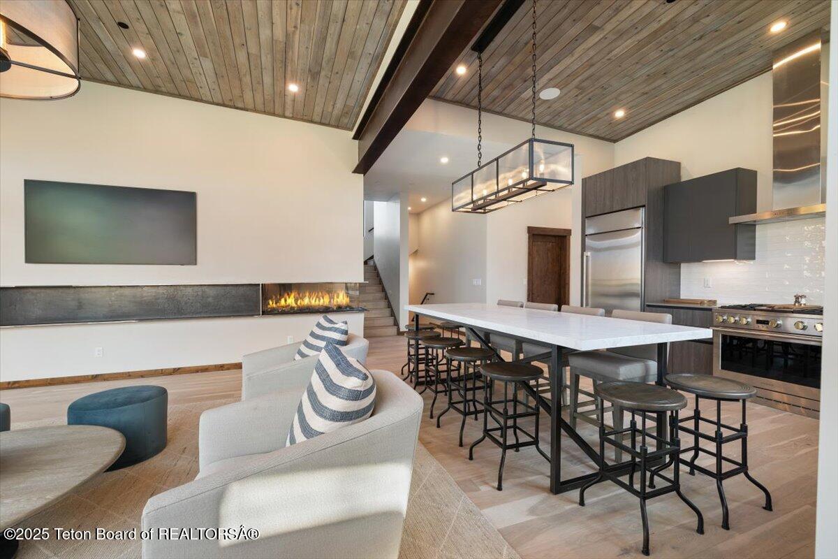 14125 DRAKE DRIVE