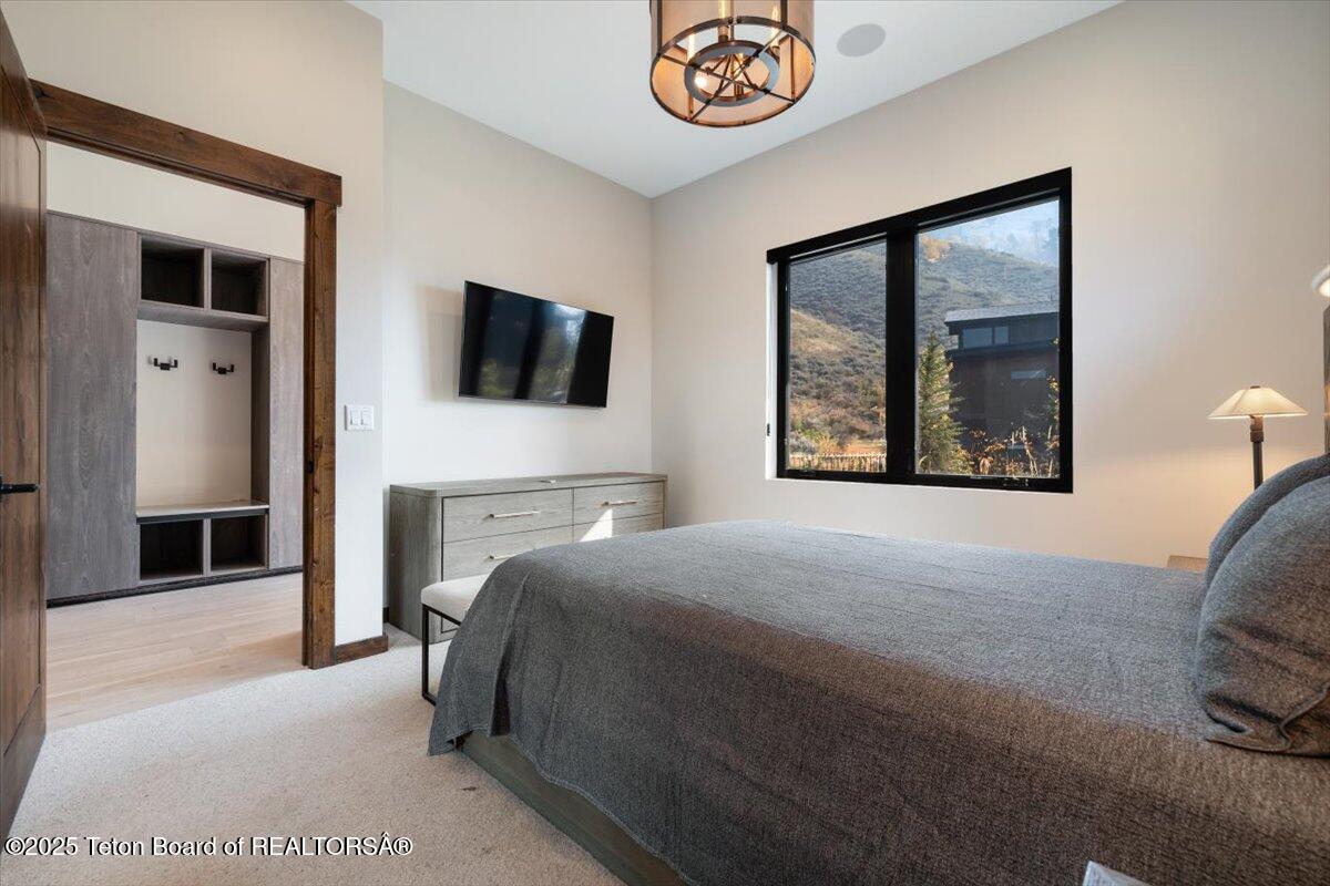 14125 DRAKE DRIVE