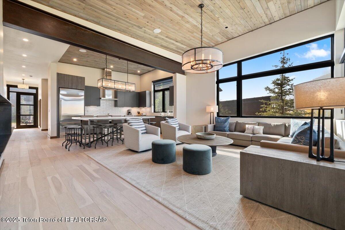 14125 DRAKE DRIVE