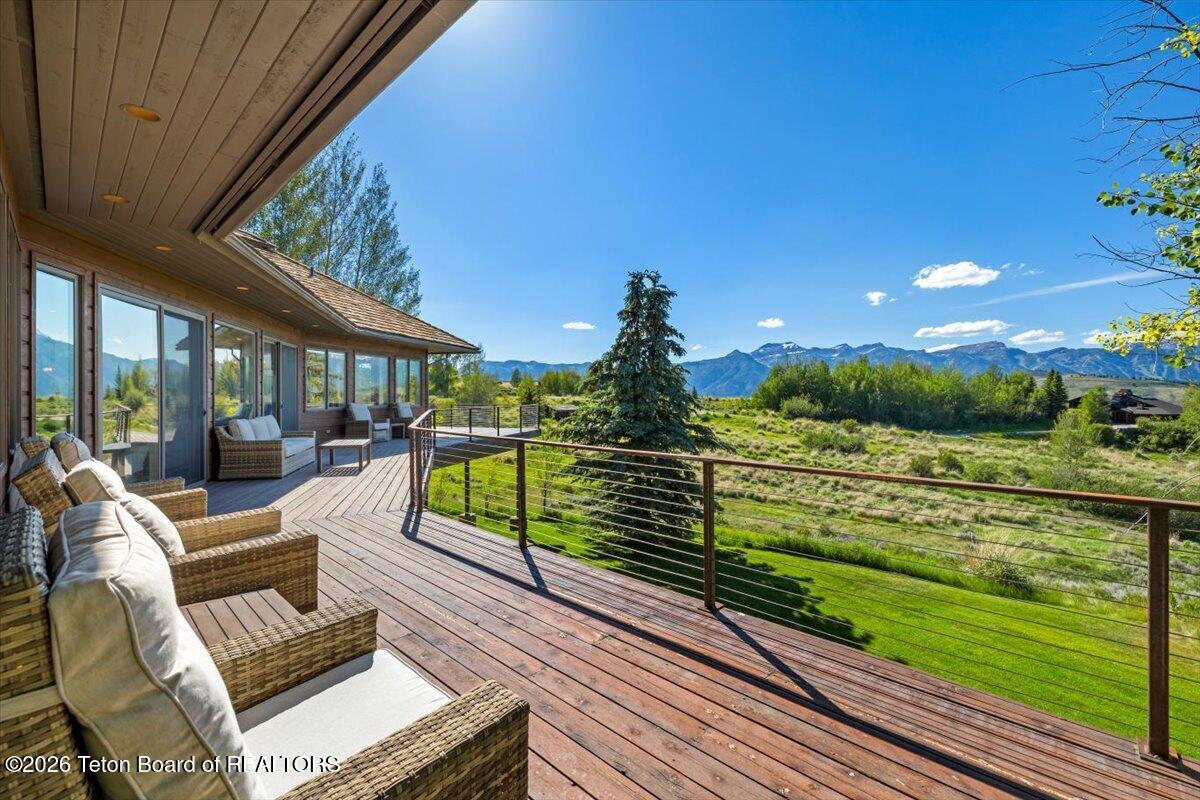 365 W CALLIOPE Drive