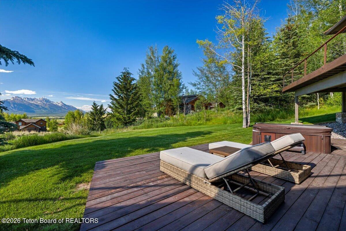 365 W CALLIOPE Drive
