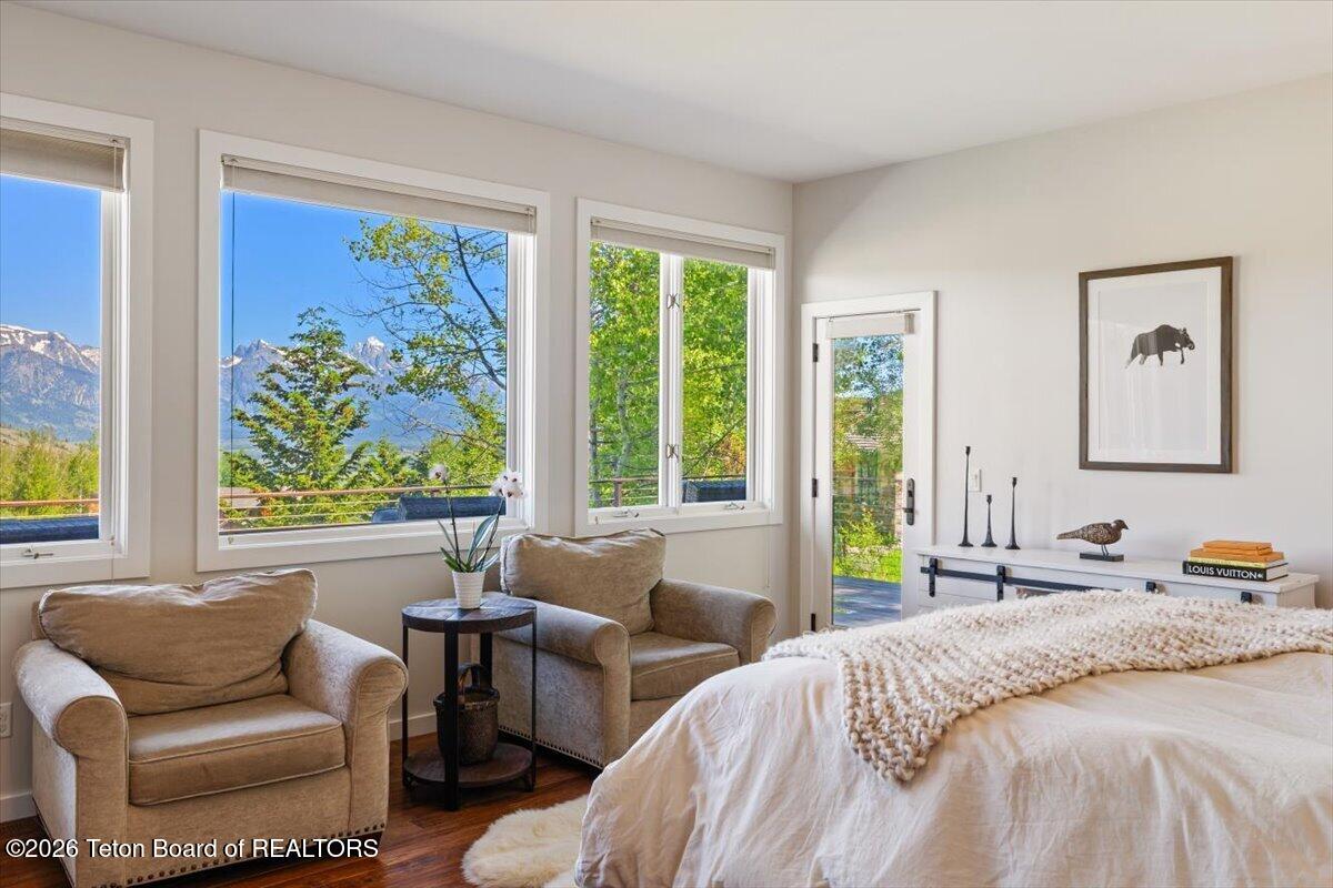 365 W CALLIOPE Drive