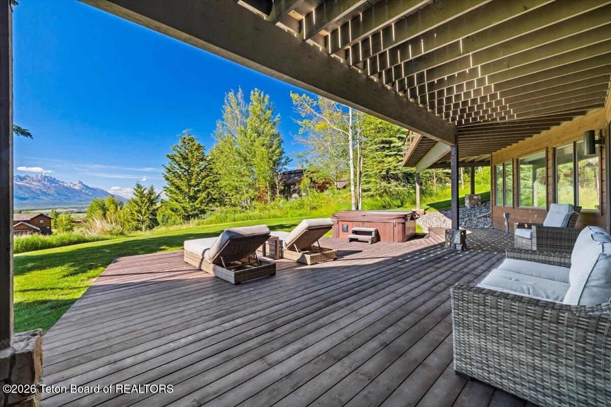 365 W CALLIOPE Drive