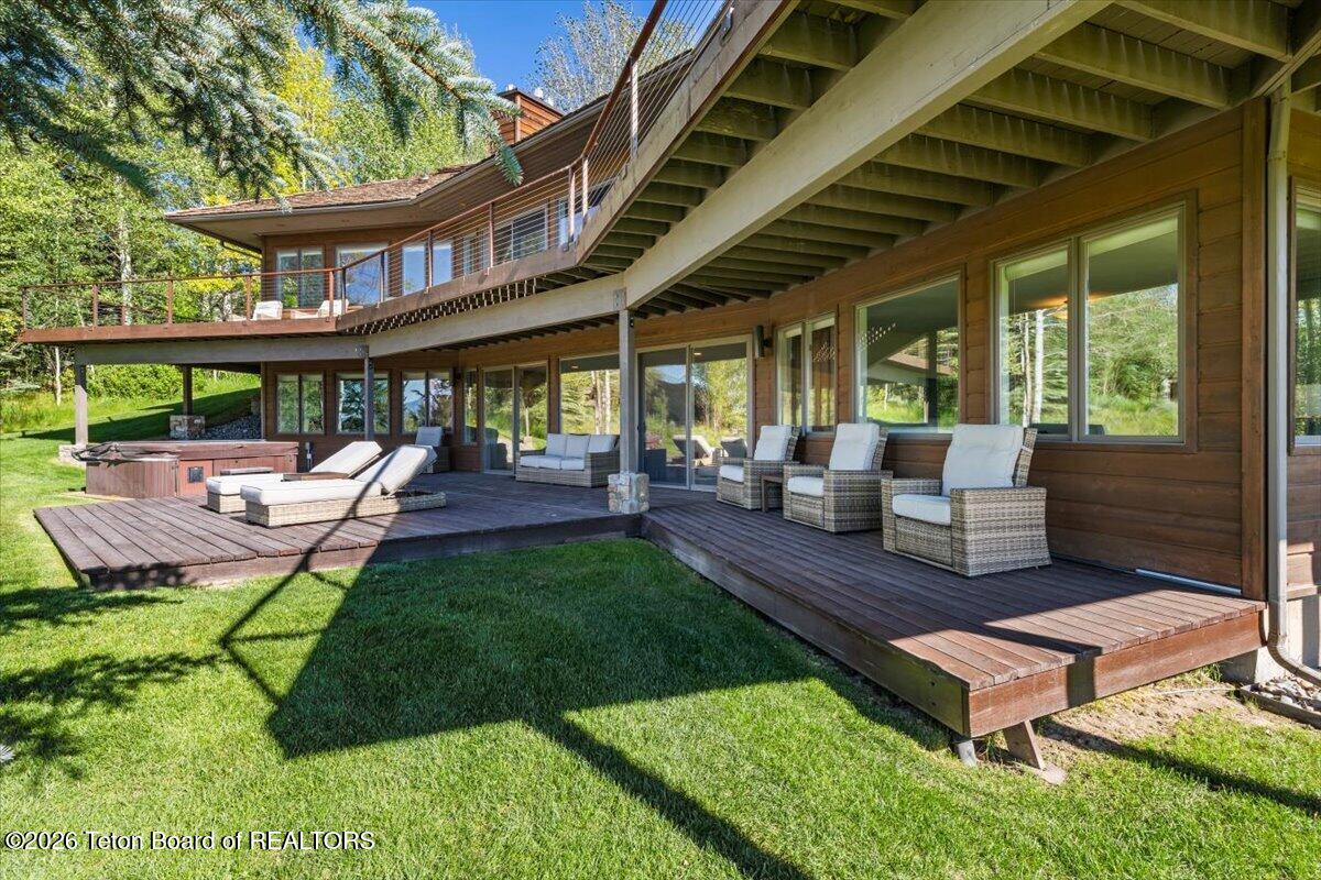 365 W CALLIOPE Drive