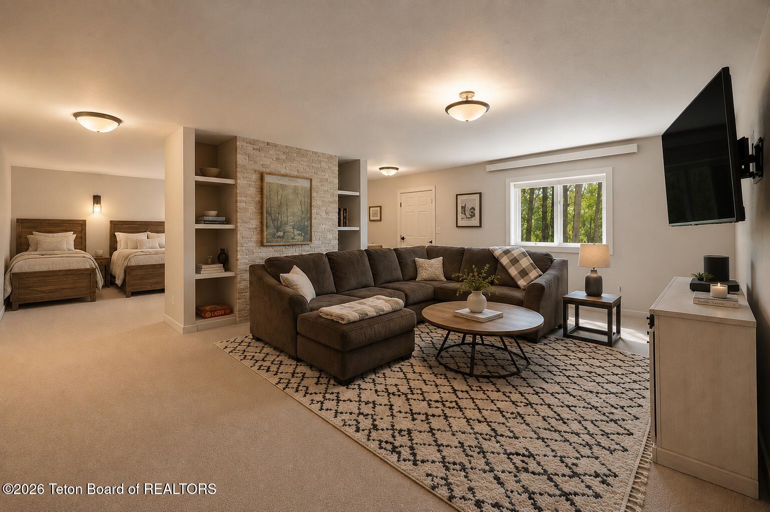 365 W CALLIOPE Drive