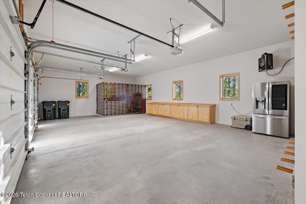 365 W CALLIOPE Drive