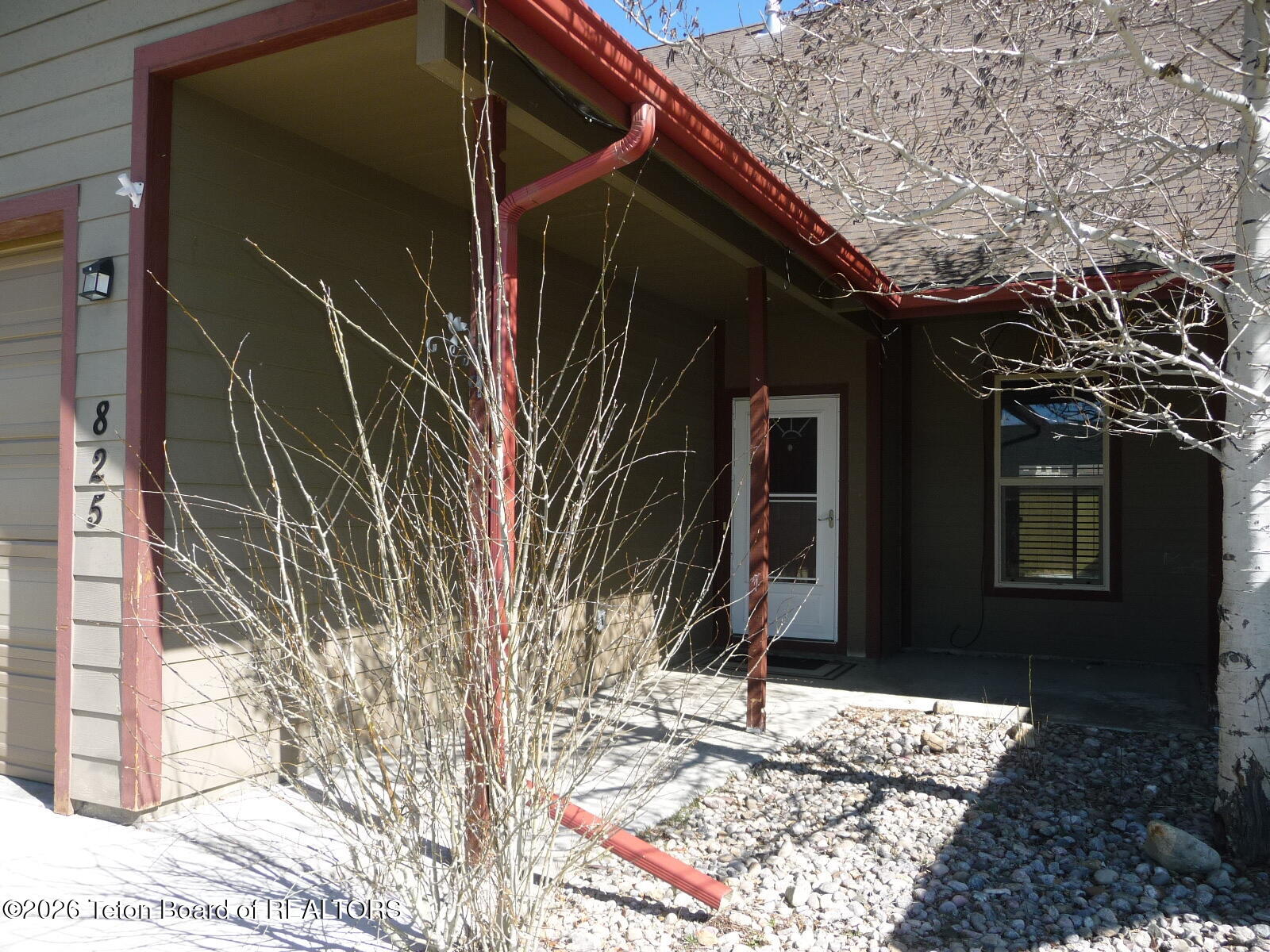 825 AUSTIN Lane