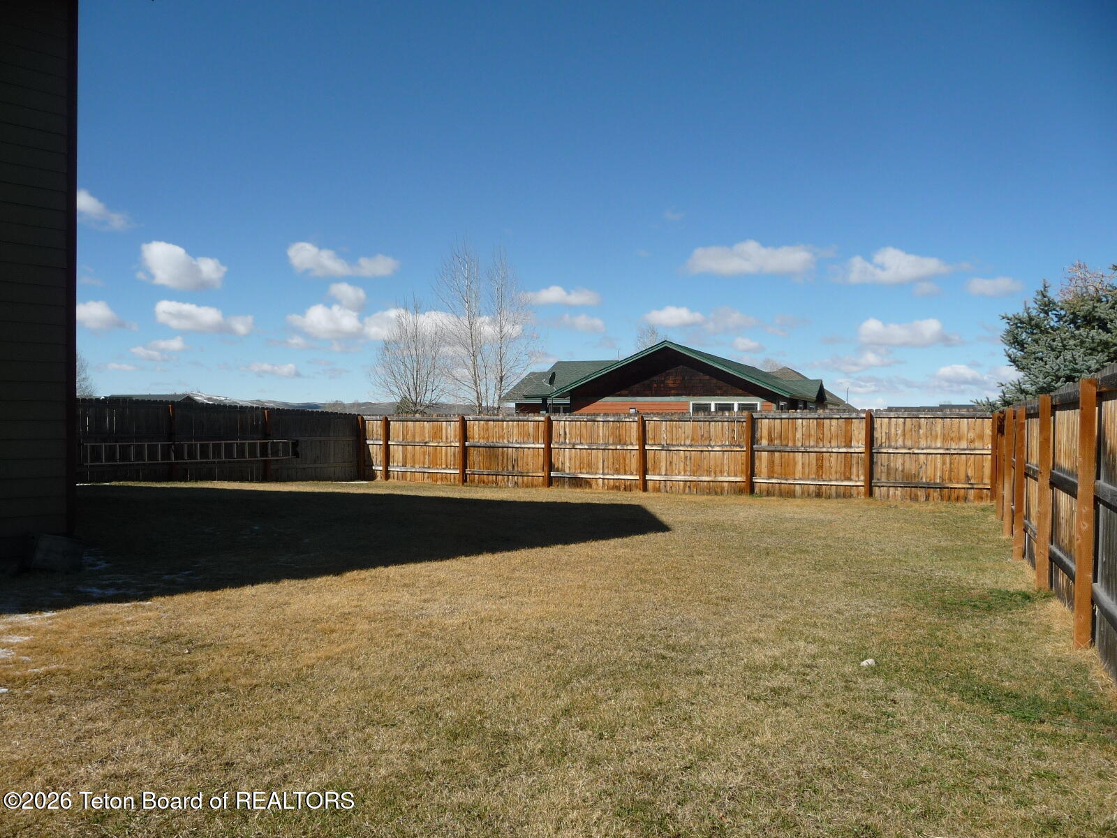 825 AUSTIN Lane