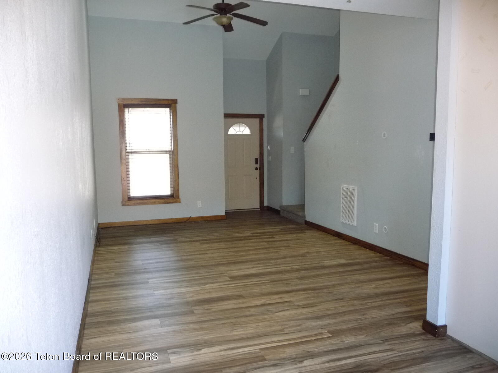 825 AUSTIN Lane