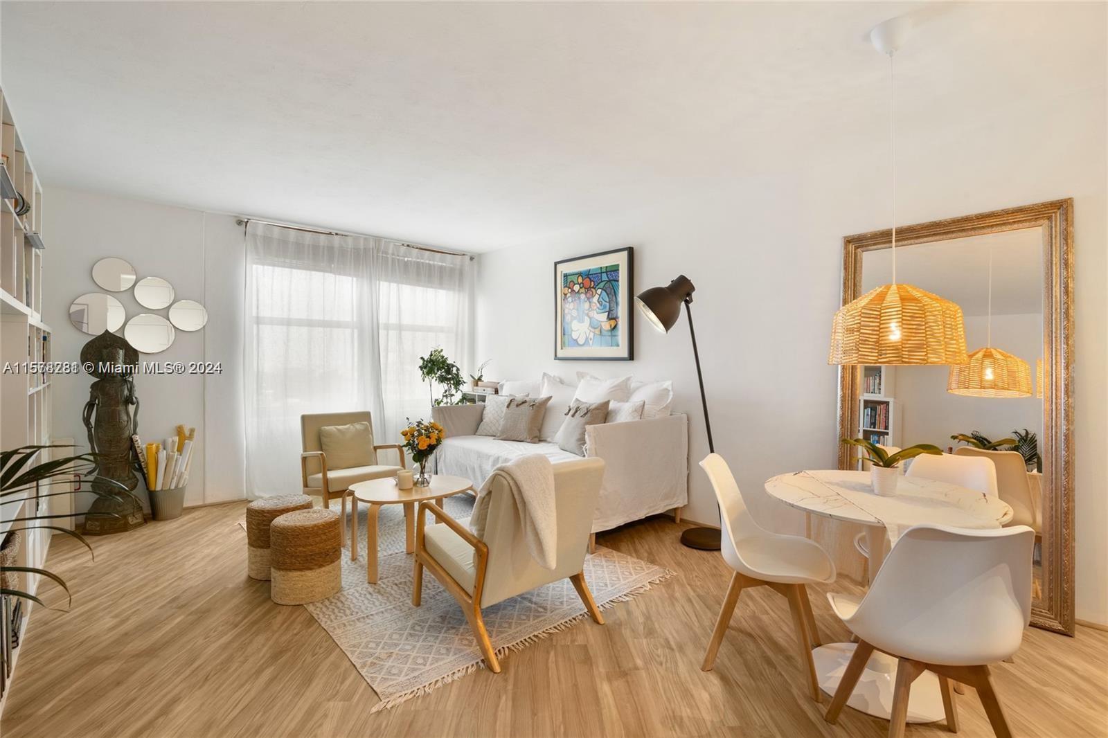 2899 Collins Ave # 1638