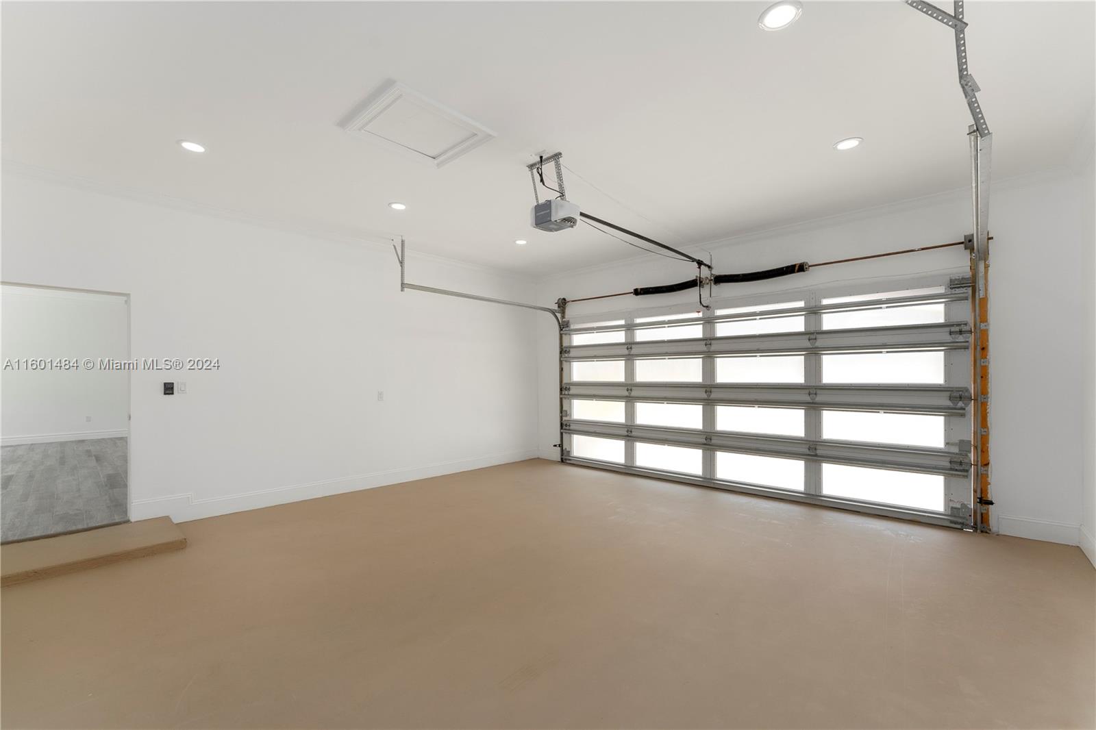 11804 NE 11th Ave