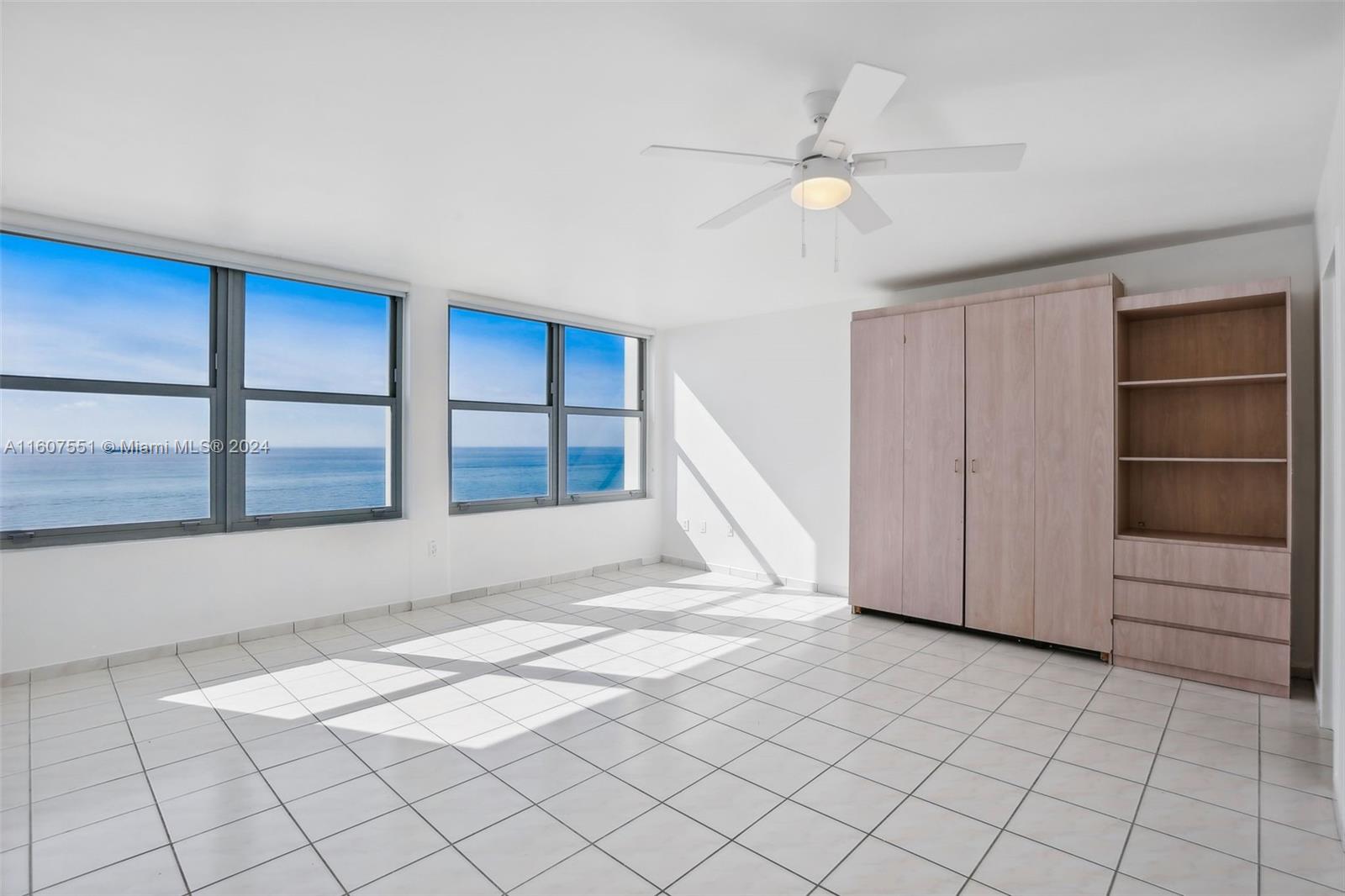 2899 Collins Ave # 1531