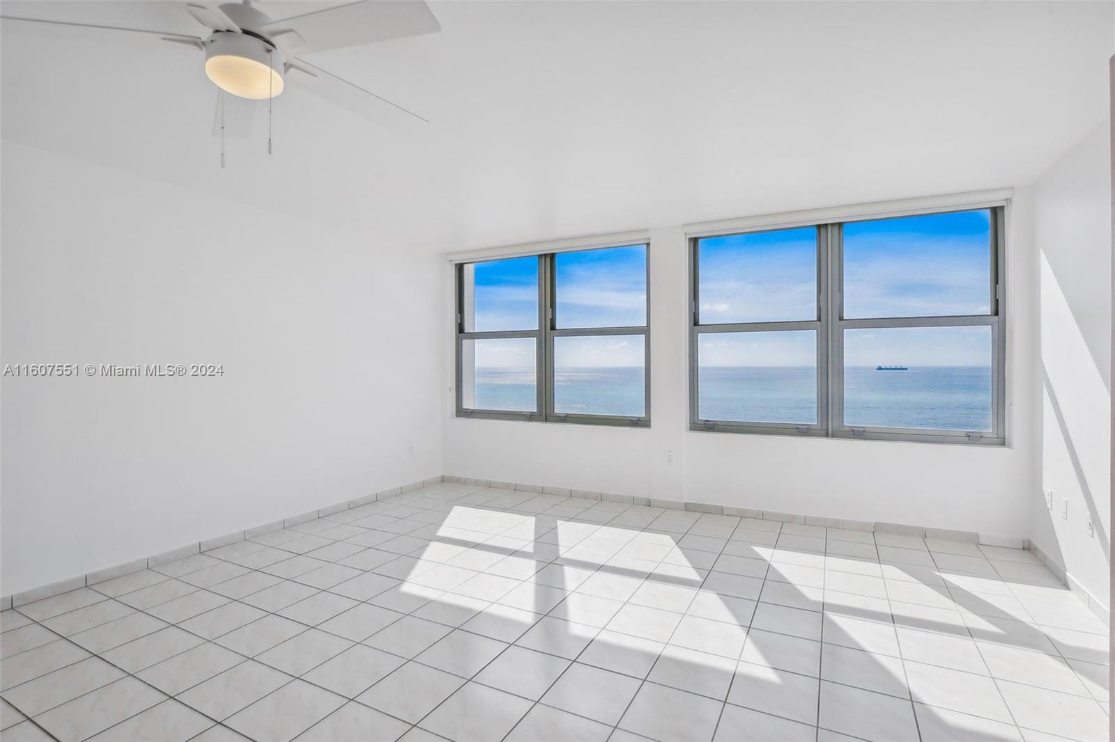 2899 Collins Ave # 1531