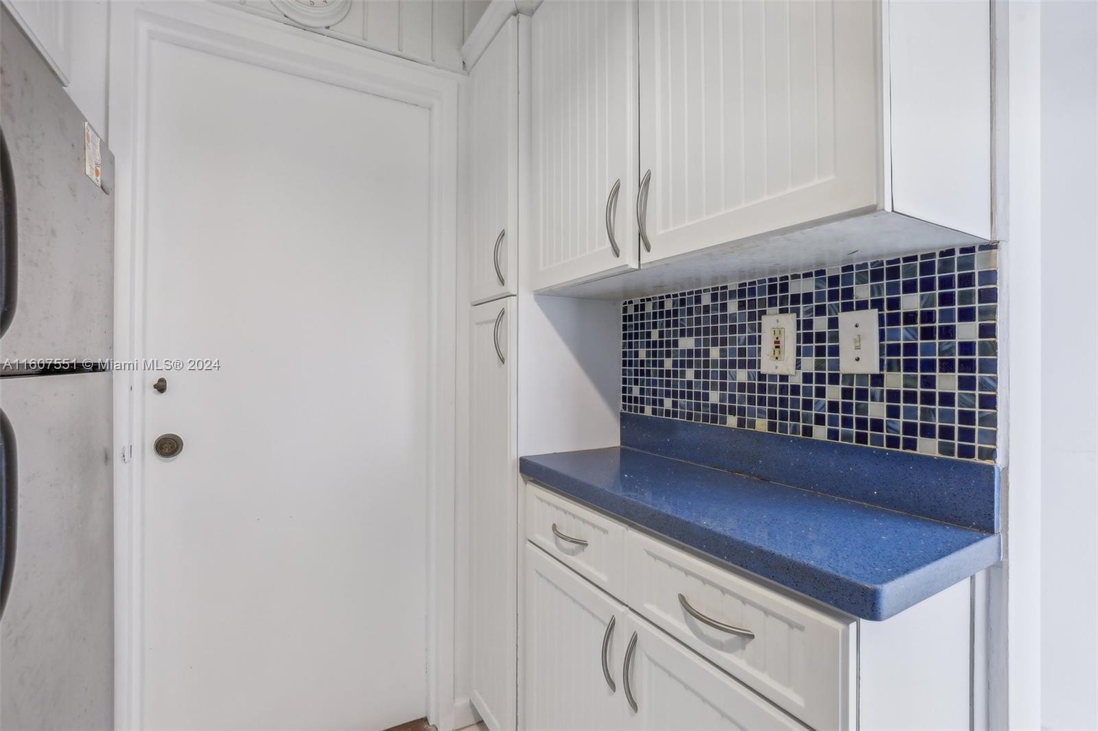 2899 Collins Ave # 1531