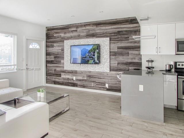9220 Biscayne Blvd # 3