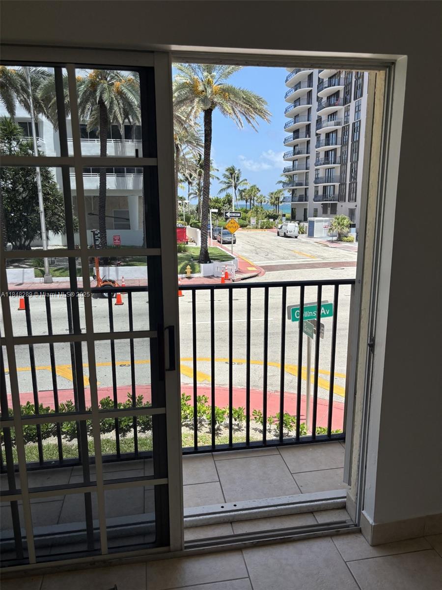 8900 Collins Ave # 204