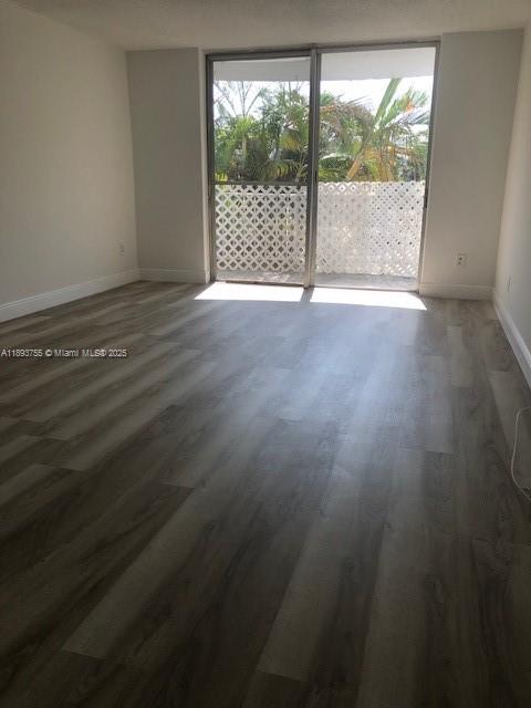 494 NW 165th St Rd # 203 Unit: C-203