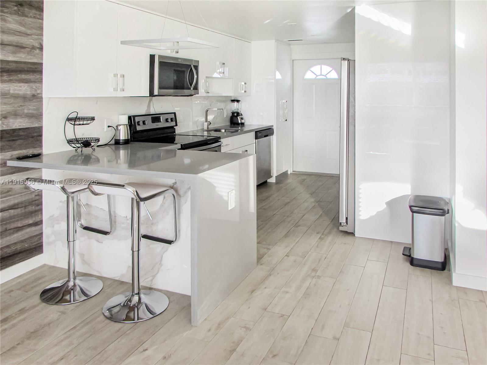 9220 Biscayne Blvd # 4