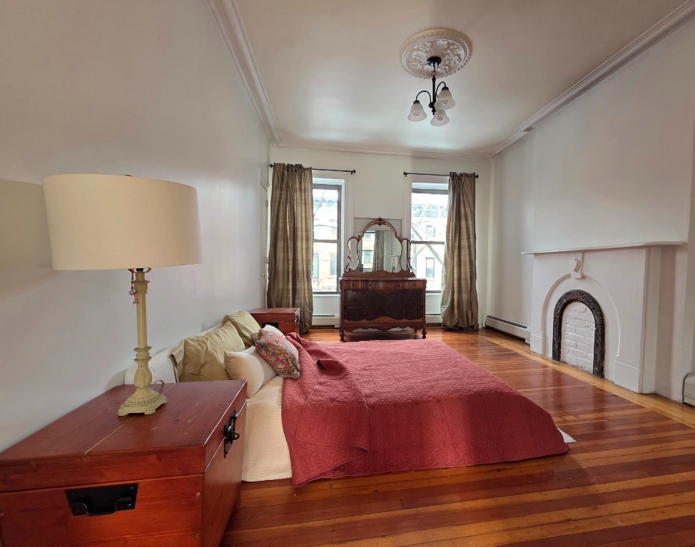 380 Sackett Street HOUSE