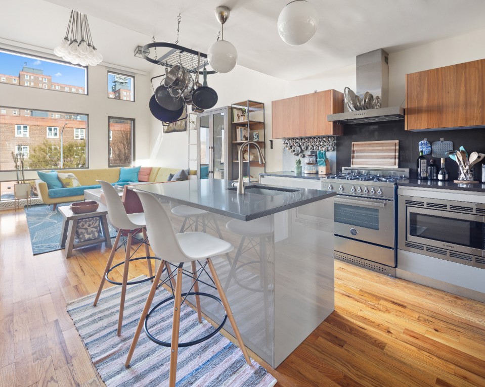 41 Wolcott Street