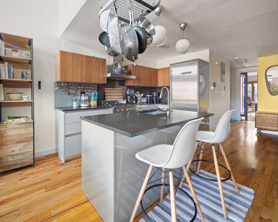 41 Wolcott Street