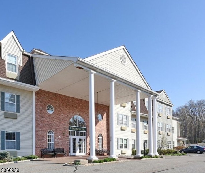7206 Richmond Rd 206