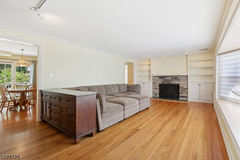 6 Dartford Rd