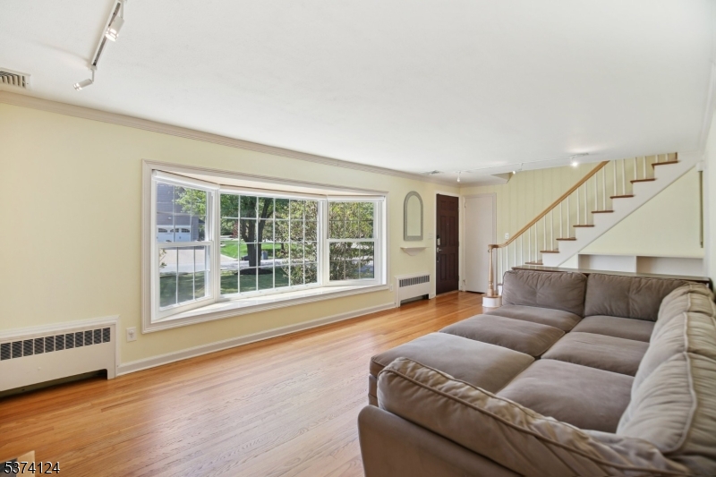 6 Dartford Rd