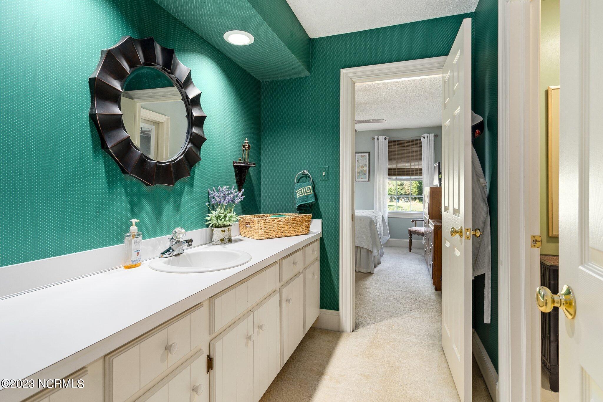 1100 Royal Ridge Drive