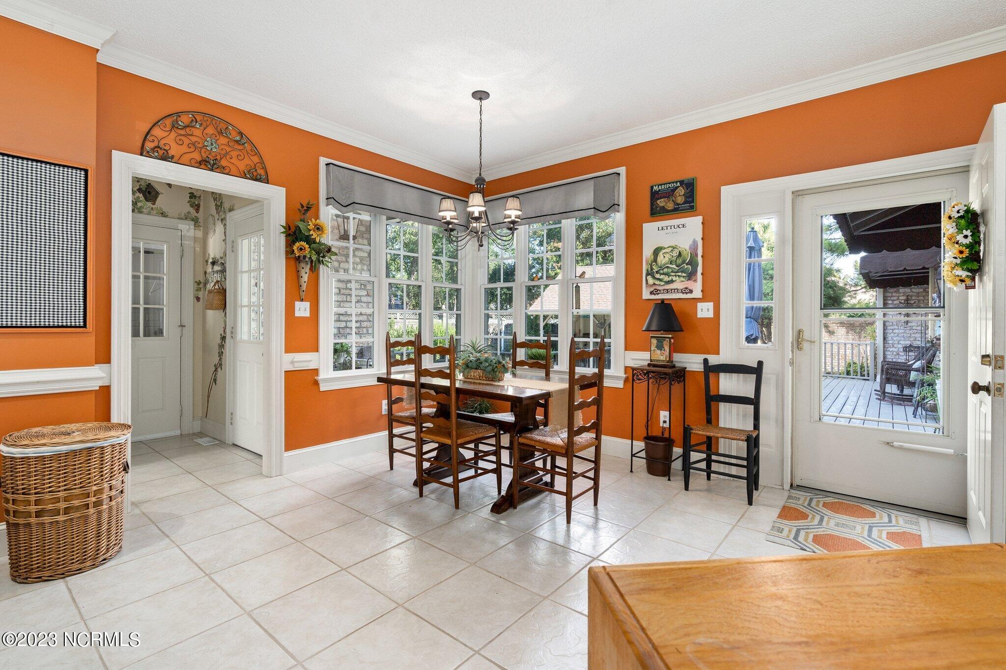 1100 Royal Ridge Drive