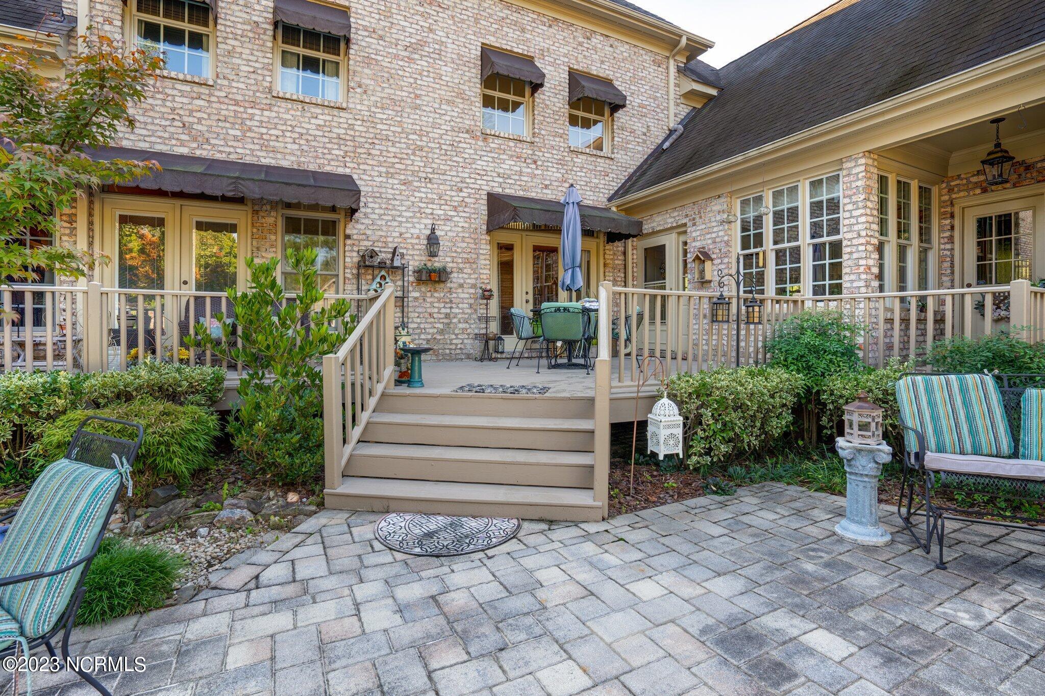 1100 Royal Ridge Drive