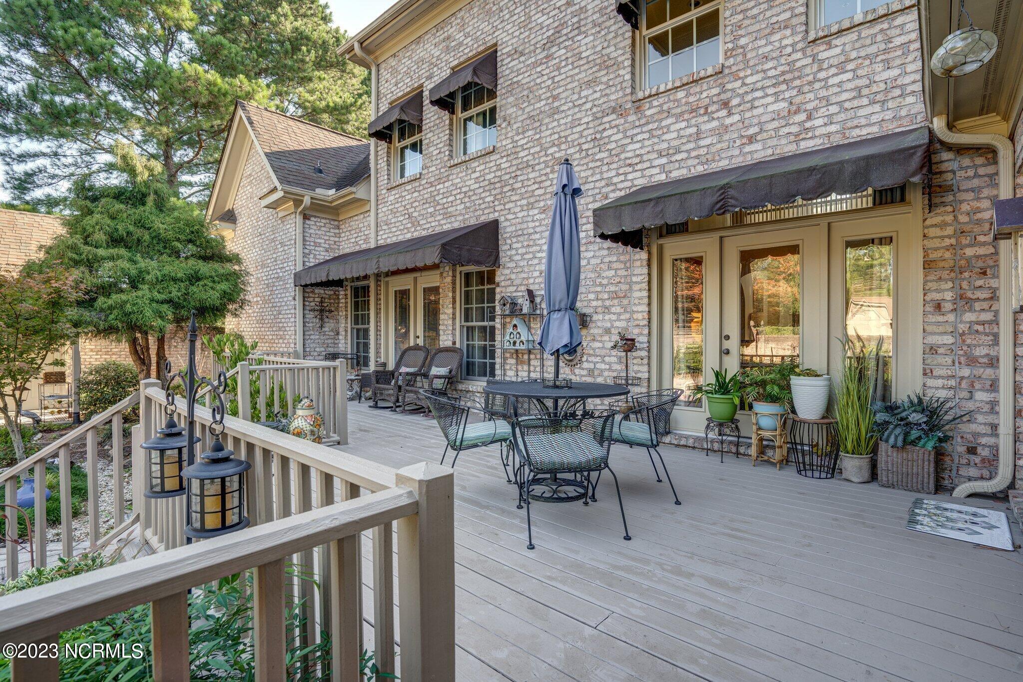 1100 Royal Ridge Drive