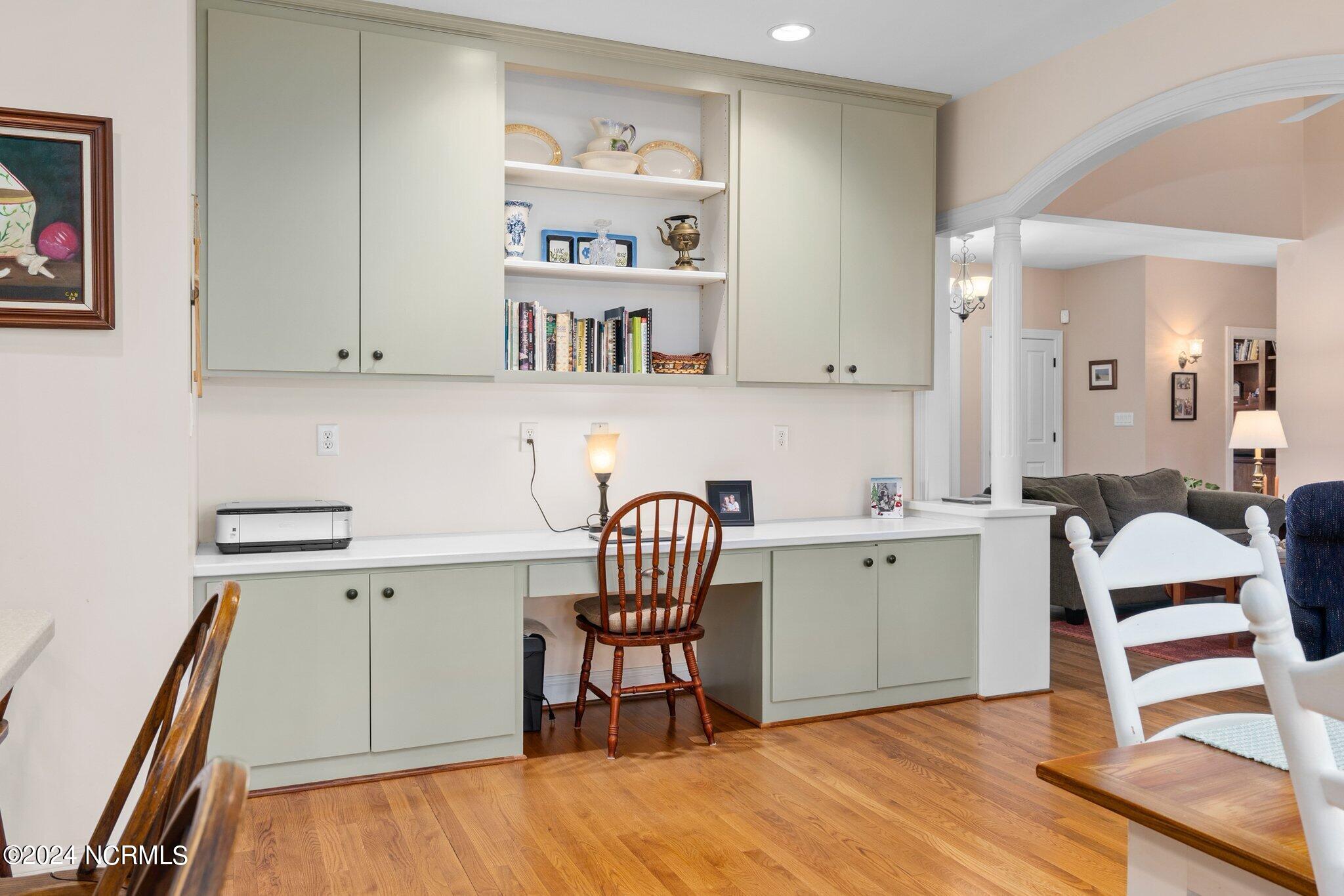 7368 Huddlestone Road