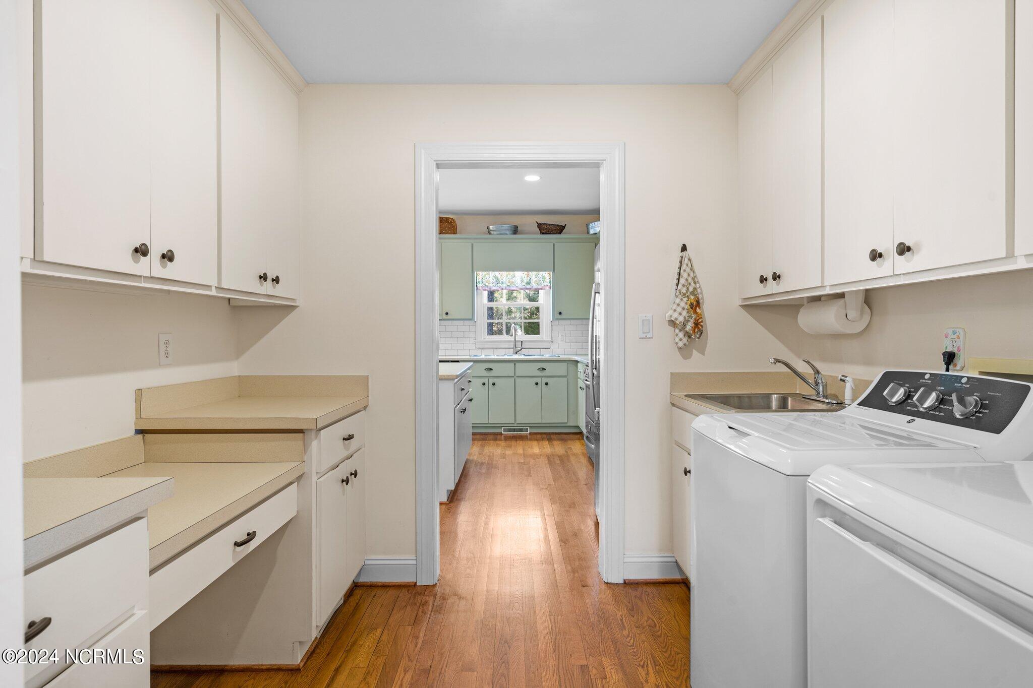 7368 Huddlestone Road