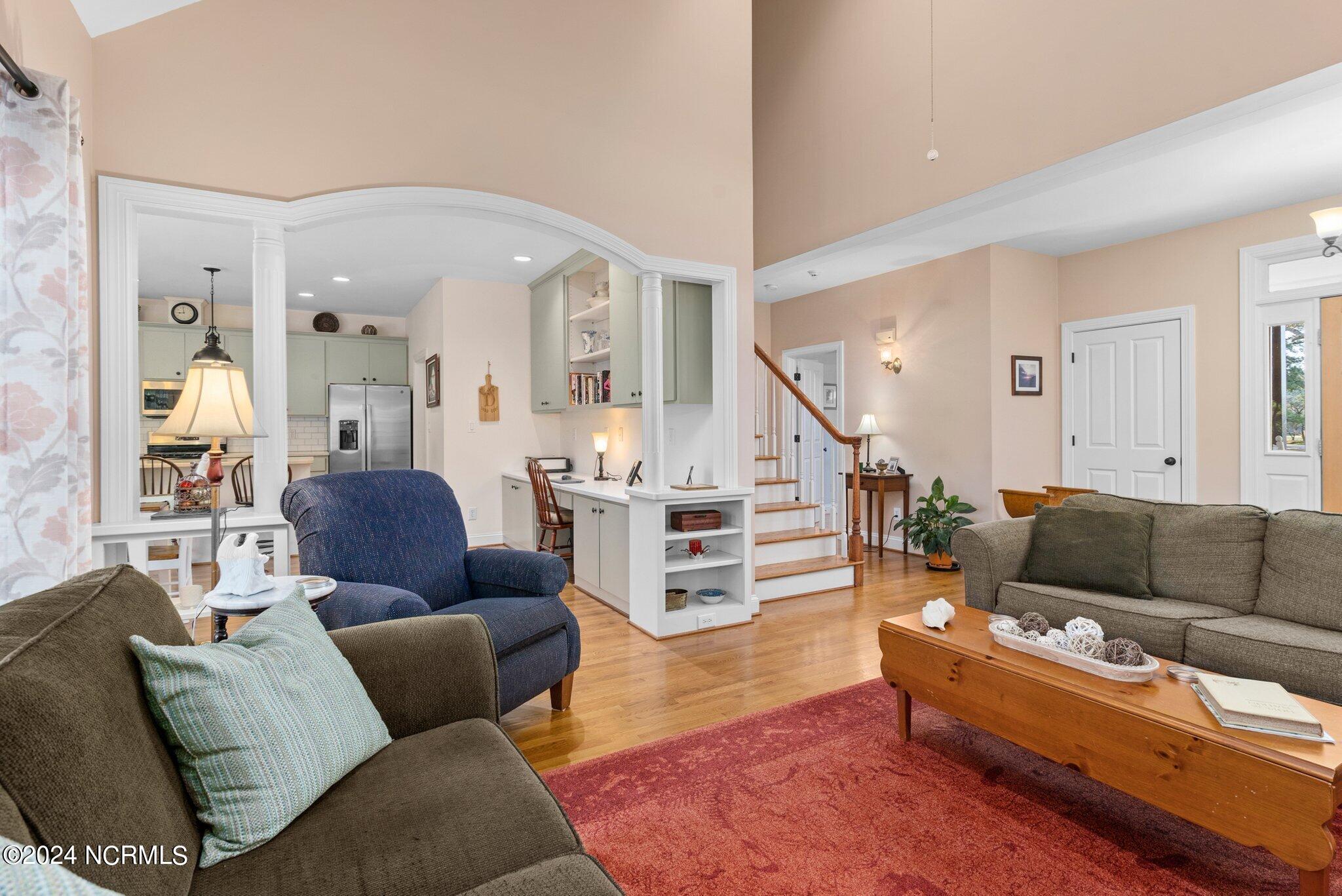 7368 Huddlestone Road