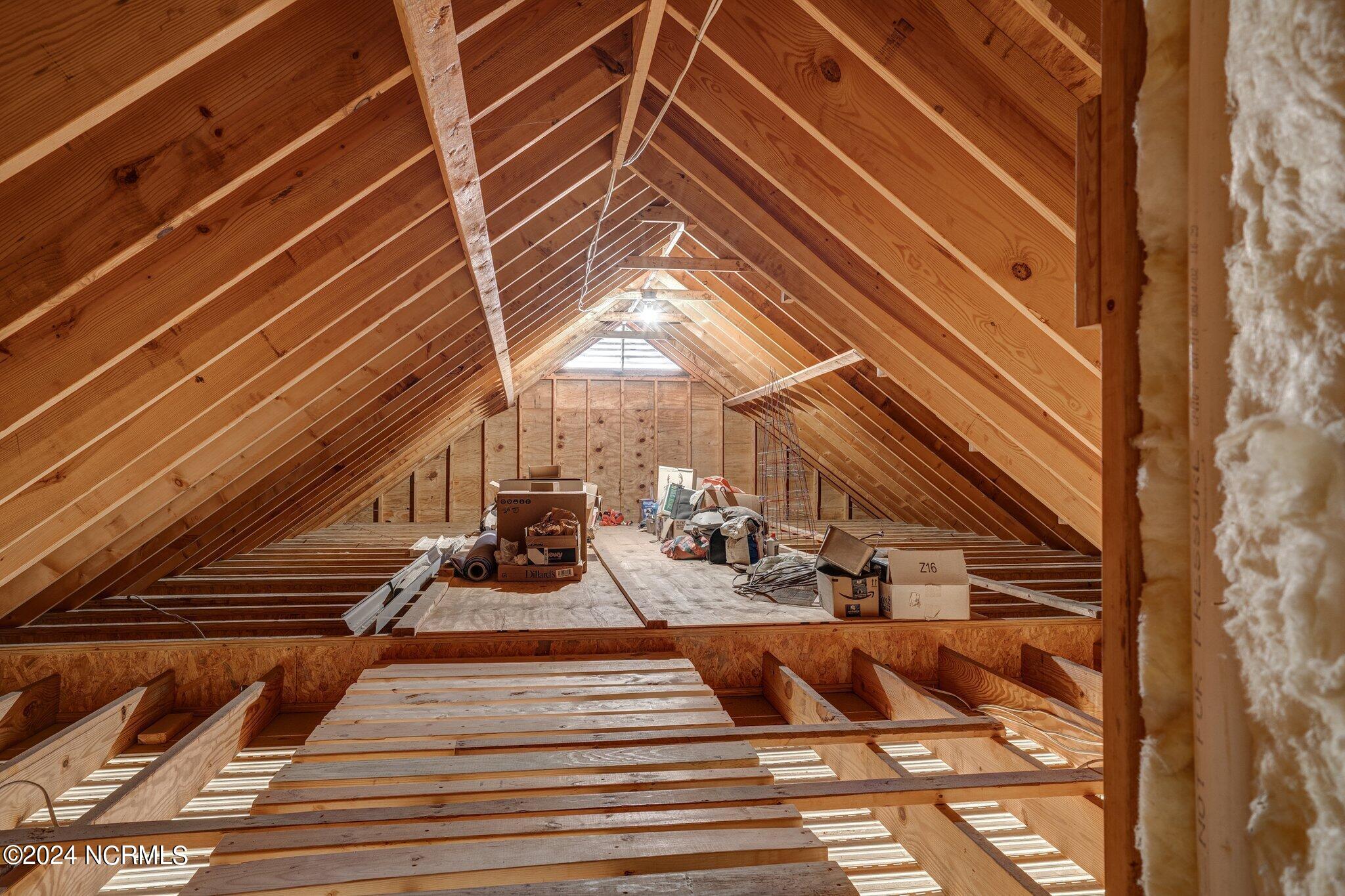 7368 Huddlestone Road