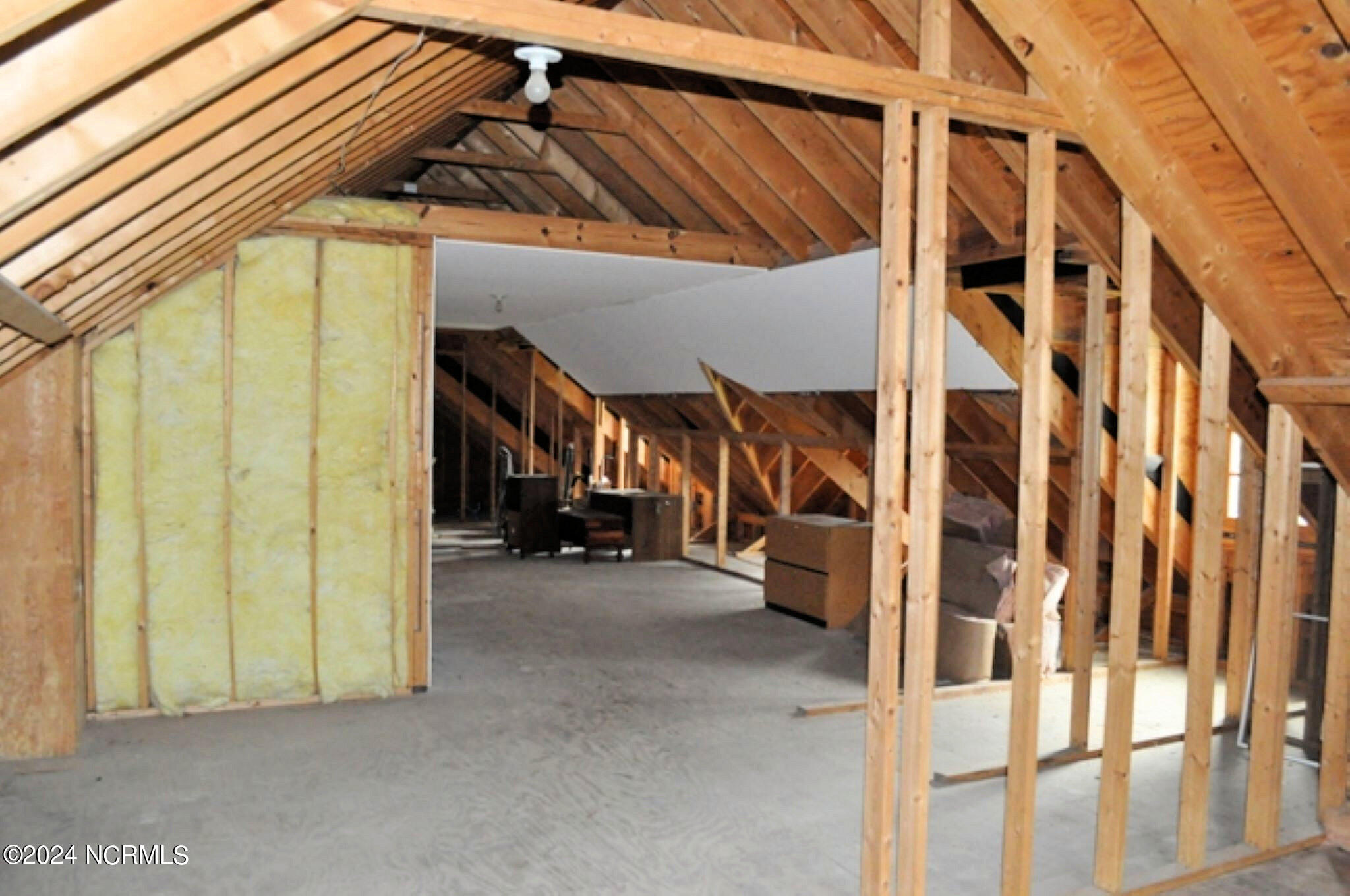 7368 Huddlestone Road