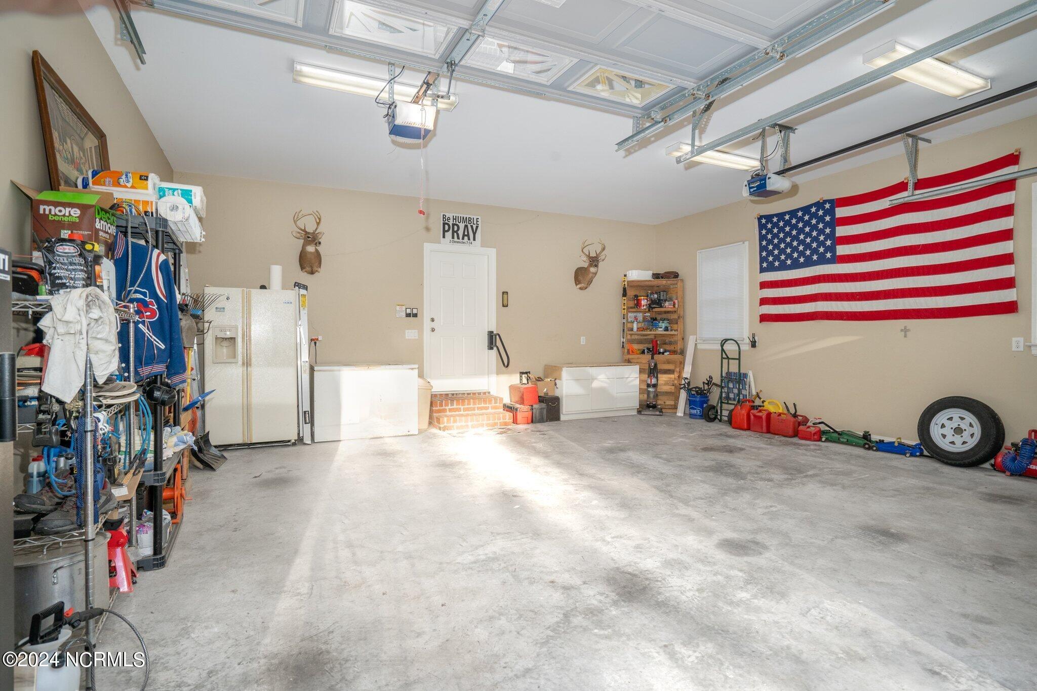 7368 Huddlestone Road