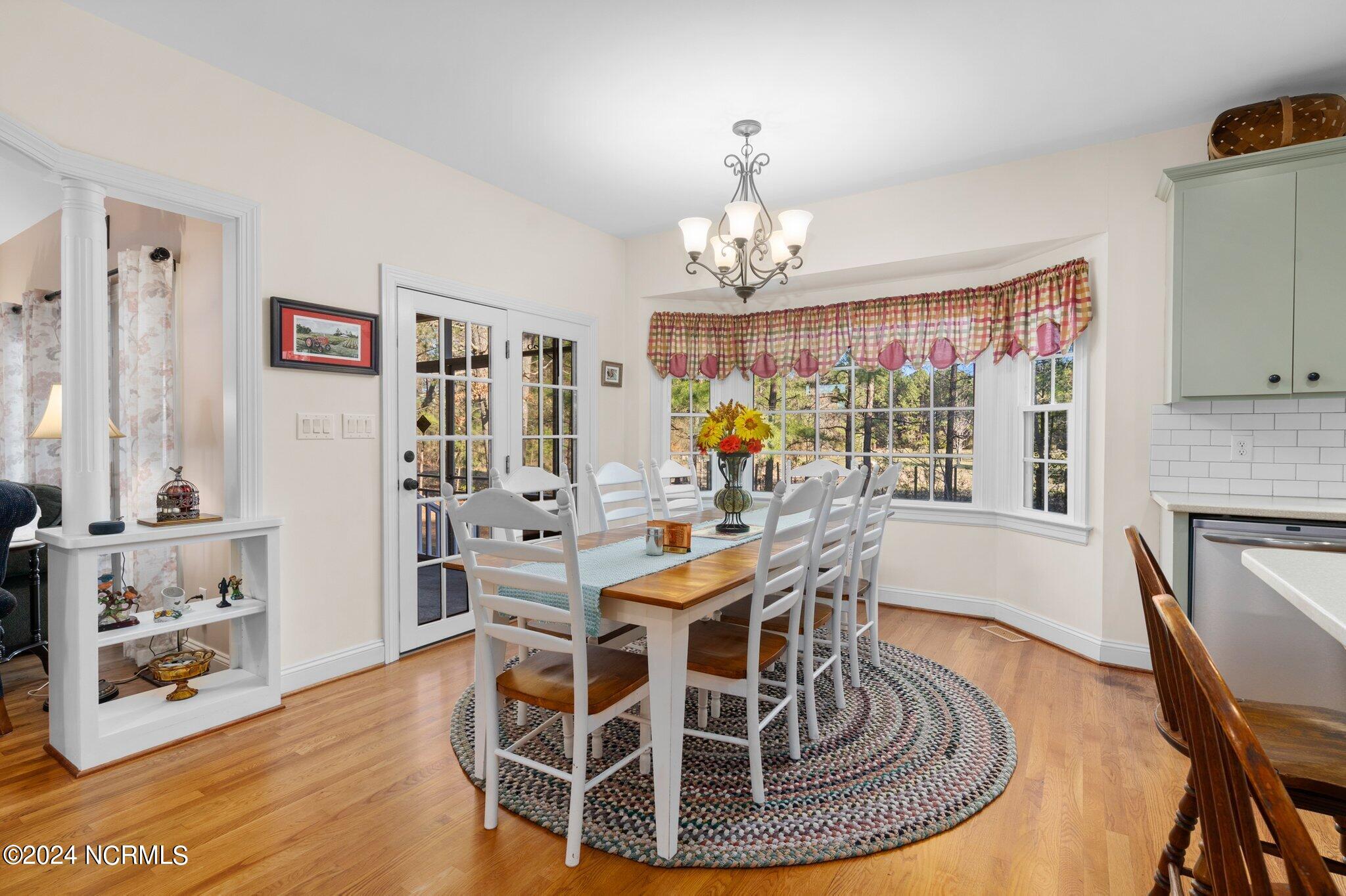 7368 Huddlestone Road