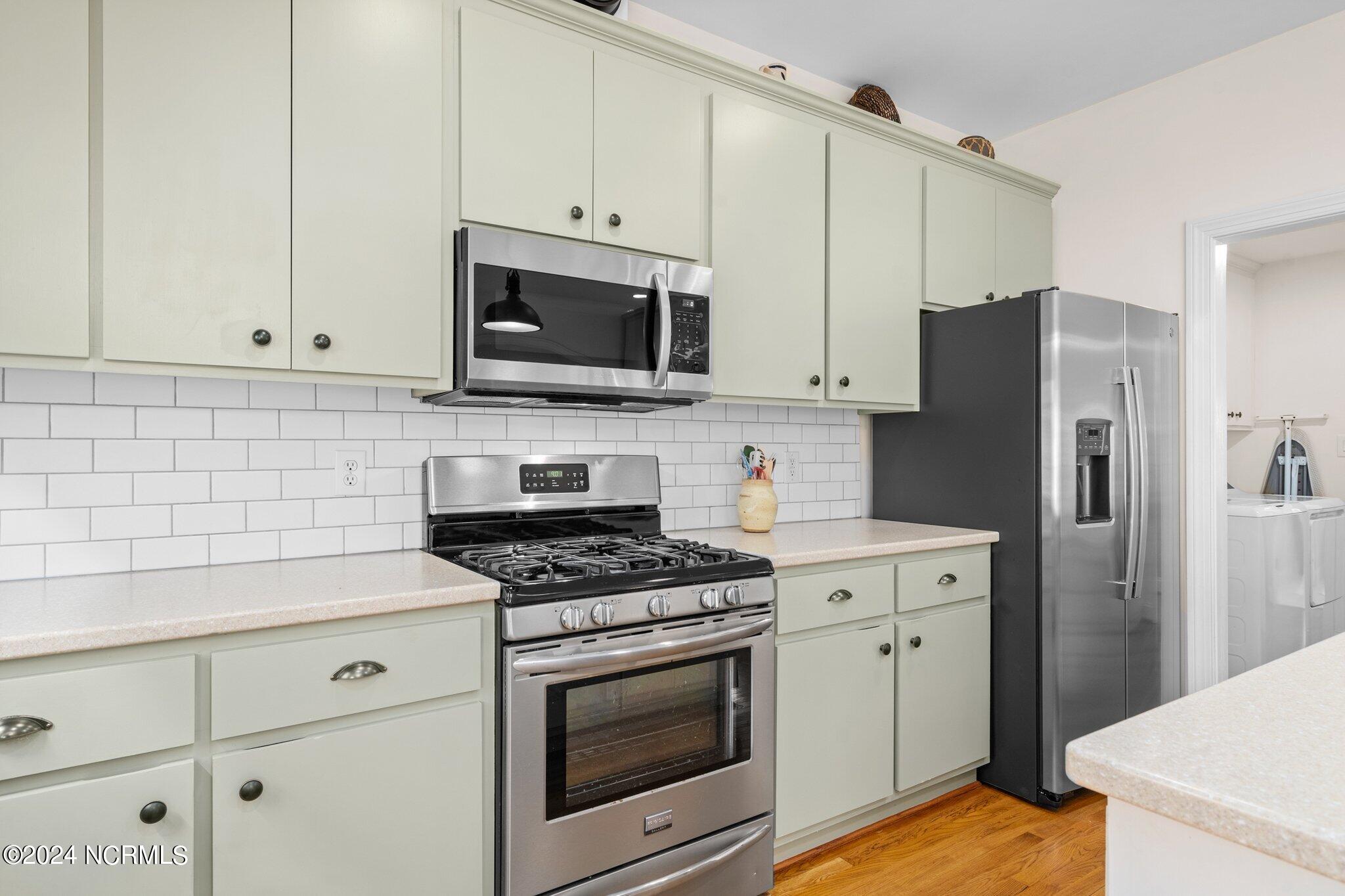 7368 Huddlestone Road