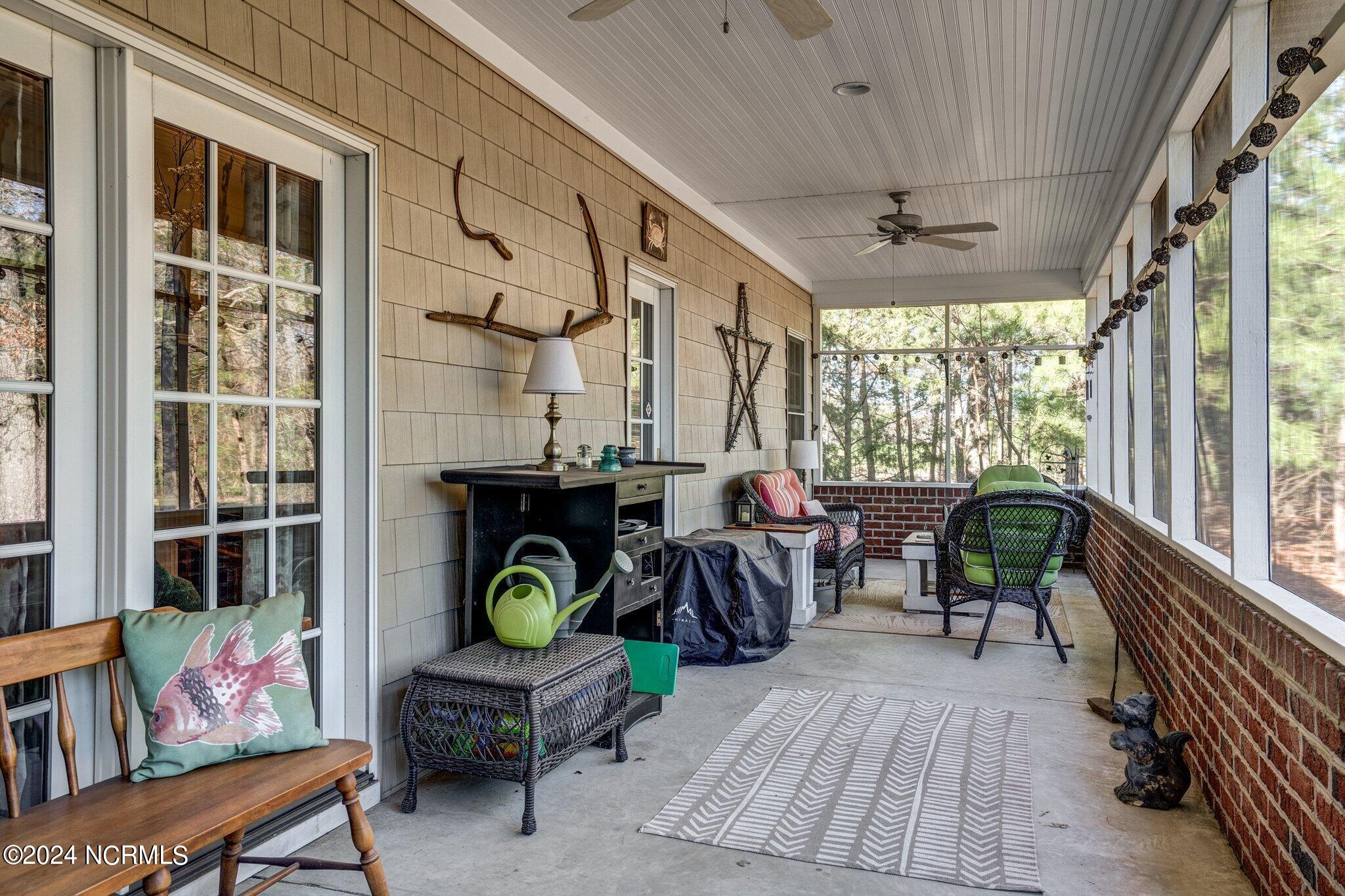 7368 Huddlestone Road