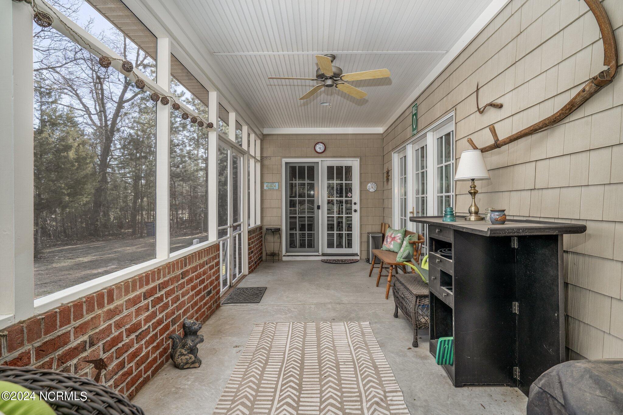 7368 Huddlestone Road