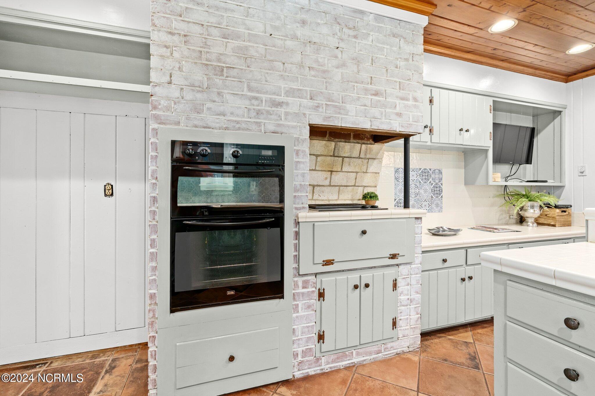 1700 Pine Forest Drive