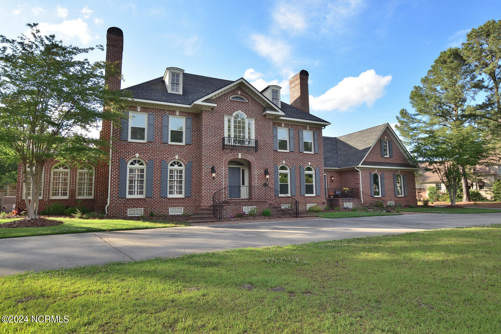 101 Royal Ridge Court