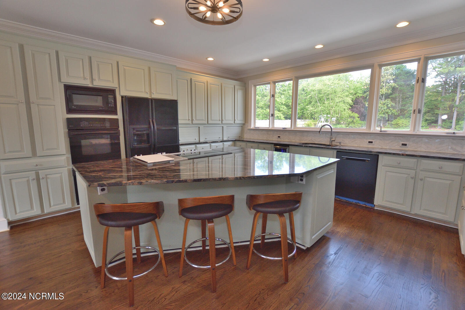 101 Royal Ridge Court